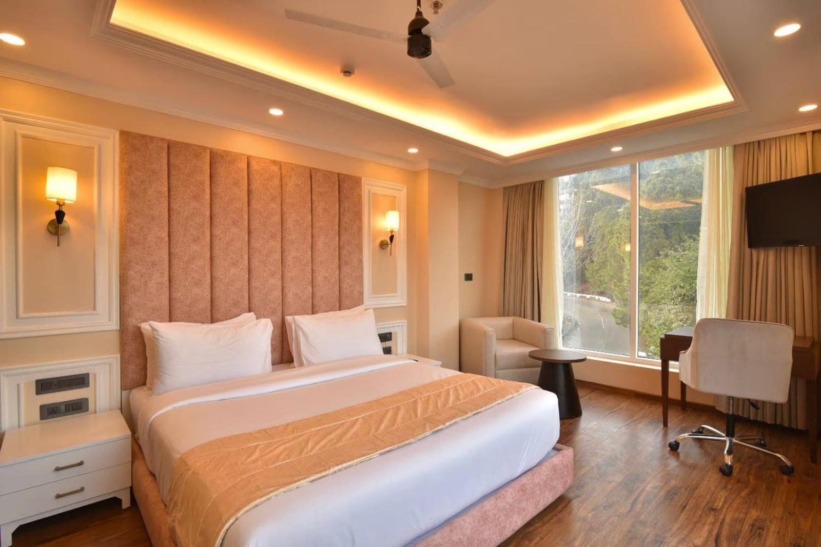 Claret Inn & Suites - Dalhousie Dış mekan fotoğraf